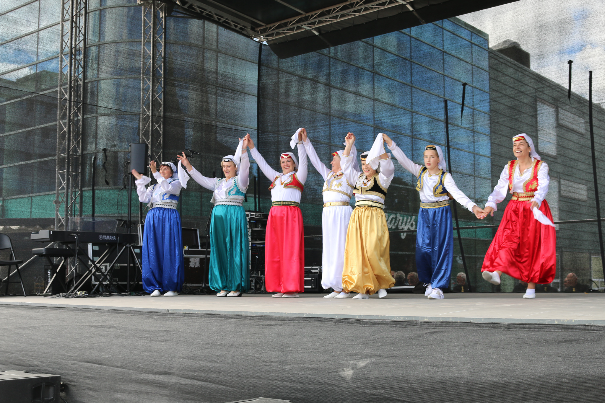 Danseoppvisning med Bosninsk forening